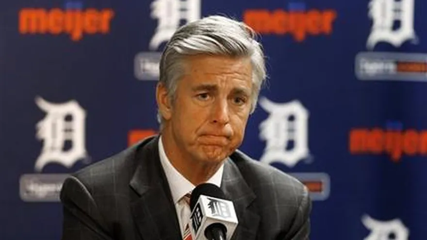 Foto de archivo del 14 de octubre de 2014, en la que Dave Dombrowski comparece en una rueda de prensa en Detroit. Los Tigres anunciaron el despido de Dombrowski como gerente general de los Tigres de Detroit