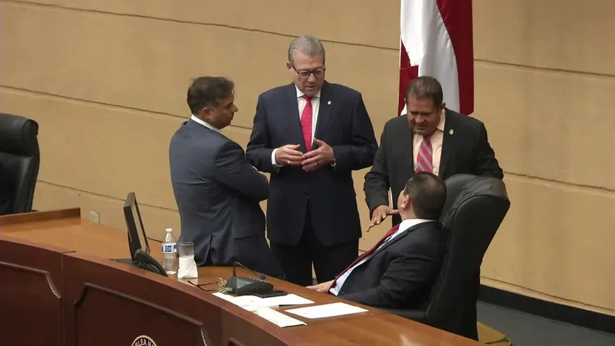 Aprueban reformas electorales y surgen cuestionamientos