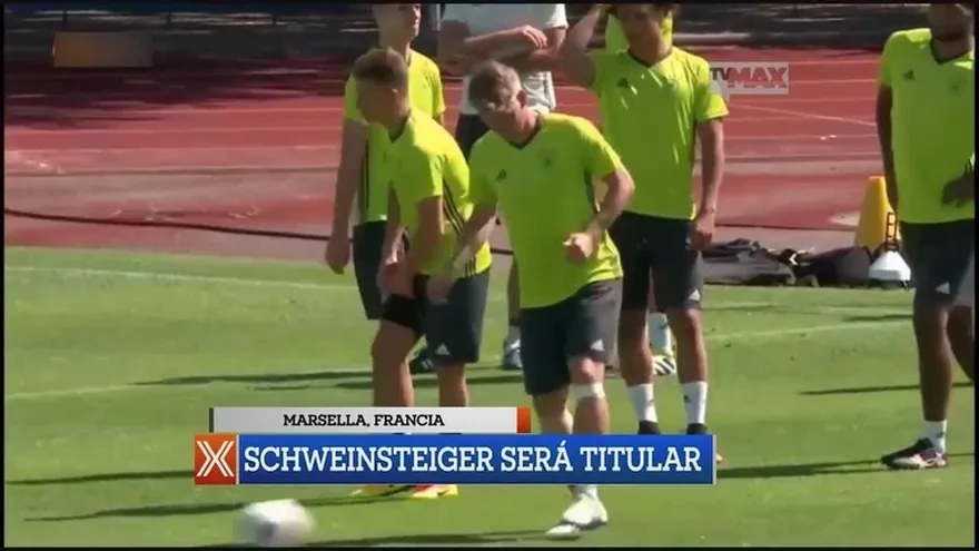 Técnico de Alemania confirmó que Schwensteiger será titular ante Francia