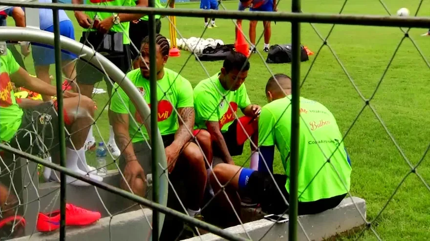 Jugadores de la Selección en su visita a Ecuador