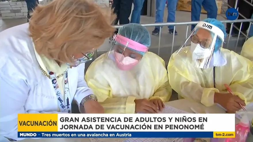 Cientos acuden a vacunación en Penonomé