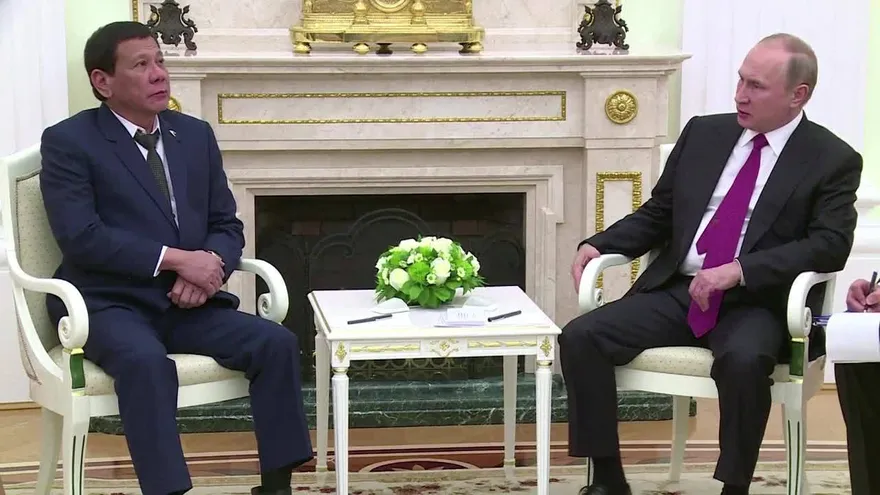 Duterte interrumpe su visita a Rusia por violencia en Filipinas