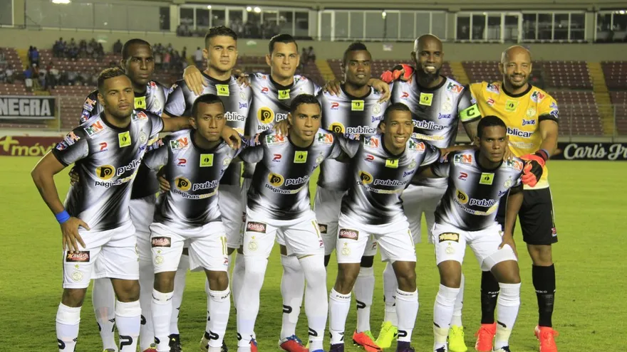 Tauro iguala ante Veragüense y es colíder con Plaza Amador.