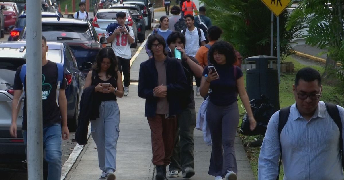 ¿Qué estudiar en la univeridad? Feria busca guiar a jóvenes ante el desempleo y nuevas tendencias