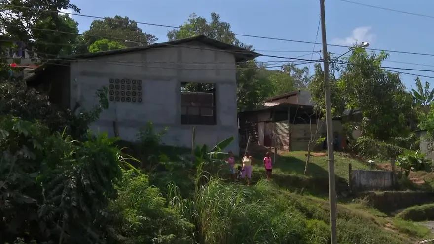 Moradores de Torrijos Carter piden derribar viviendas abandonadas