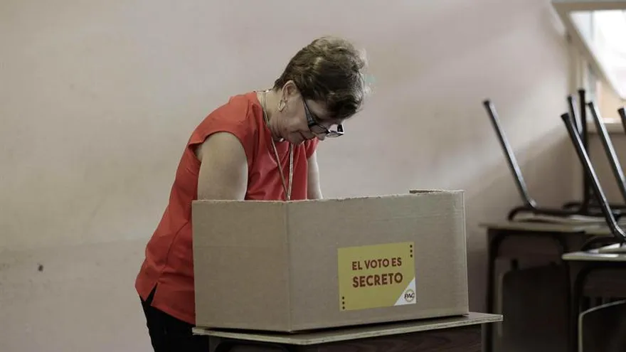 El próximo 4 de febrero más de tres millones de costarricenses están llamados a las urnas para escoger al presidente y los 57 diputados de la Asamblea Legislativa para el periodo 2018-2022. En total 13 candidatos se disputarán la Presidencia del país.