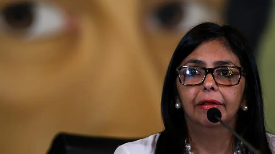 La canciller de Venezuela, Delcy Rodríguez, habla hoy, miércoles 29 de marzo de 2017, en Caracas (Venezuela).