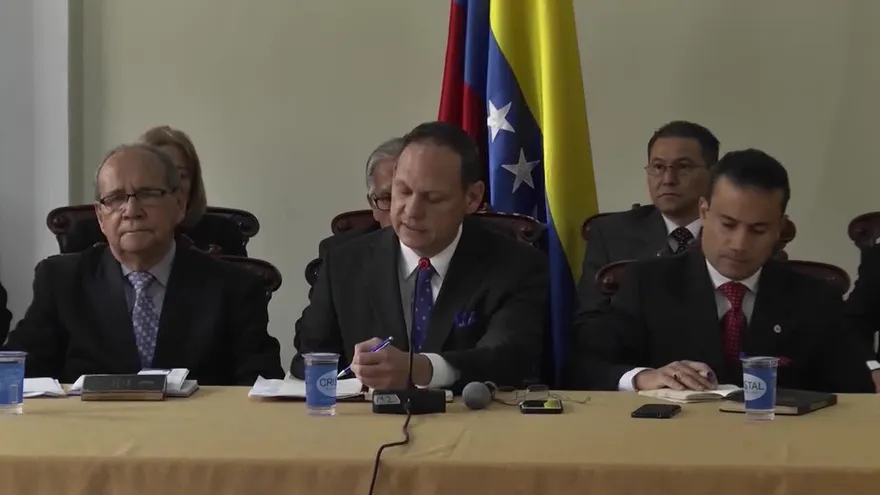 Maduro es condenado a más de 18 años de cárcel por TSJ en el exilio