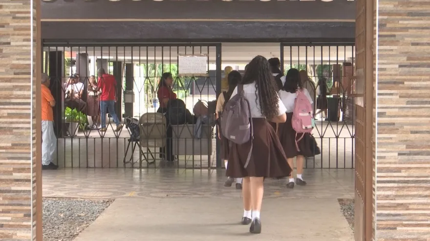 Police Launch Anti-Gang Program in Over 220 Panamanian Schools