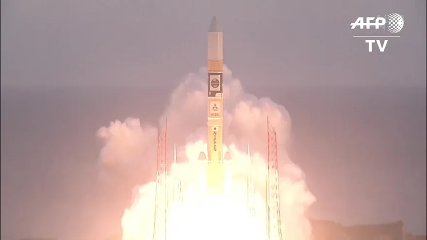 Japón lanza satélite de observación del universo