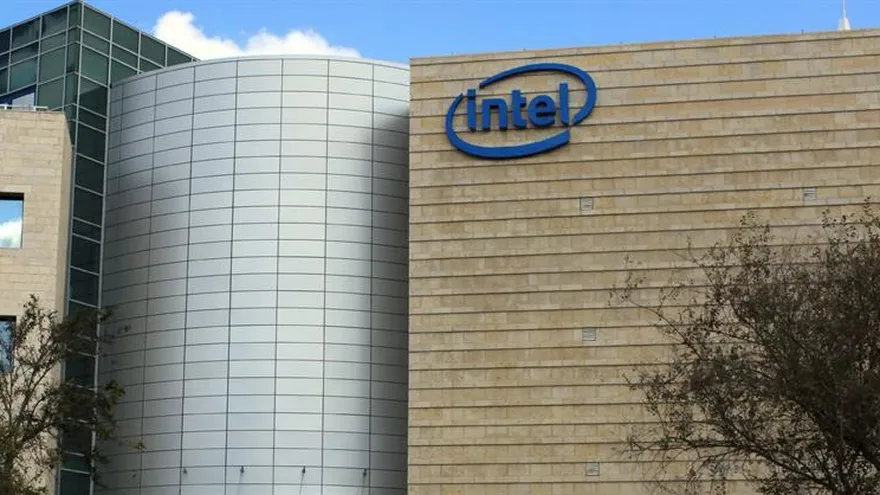 En Colombia el cibercrimen se ha convertido en un método muy lucrativo, hay muchos avances en este tema, sin embargo a mayor acceso y desarrollo, mayores son las amenazas, según la compañía.