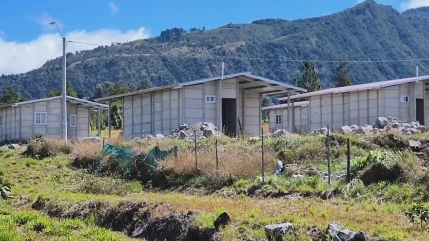 Afectados por Eta e Iota reclaman entrega de viviendas a damnificados reales