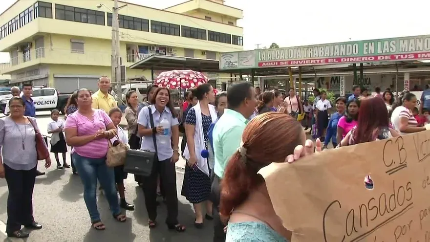 Noticiero Estelar 6 de marzo del 2017 - Bloque 4