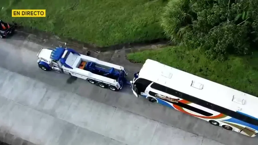 Al menos tres heridos por accidente en Colón