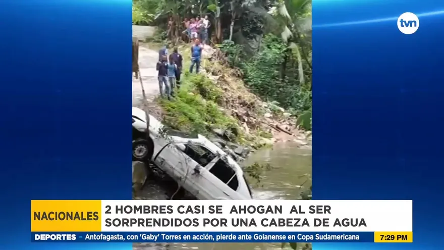 Residentes de comunidad en Pedregal atemorizados por tener que atravesar un puente