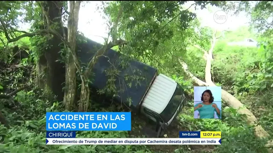 Camión cargado de gallinaza se accidenta en Chiriquí