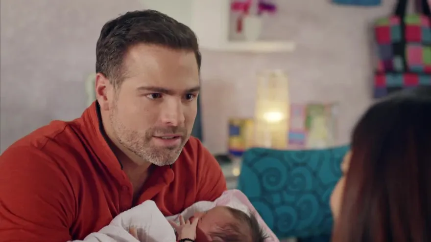 Sin Senos Sí Hay Paraíso 3 - Capítulo 9