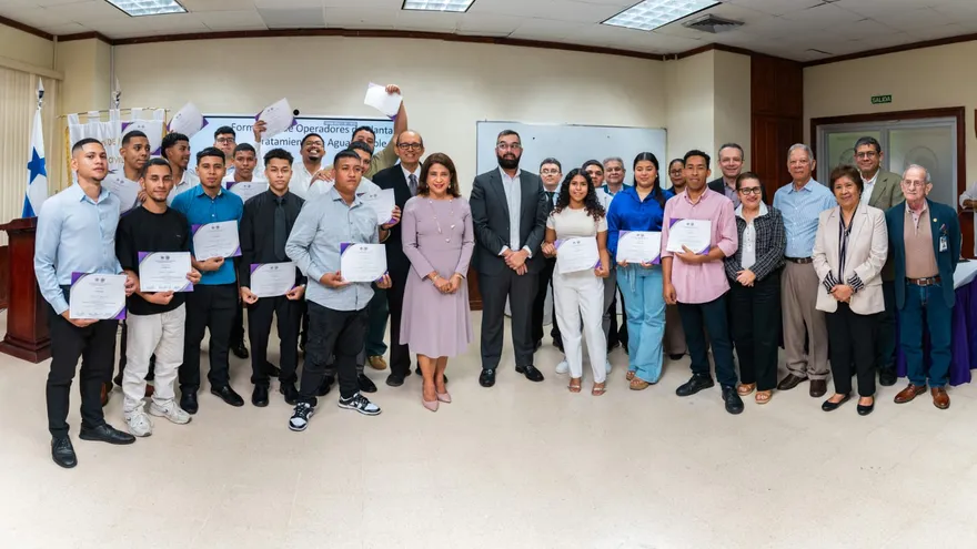 UTP capacita a 30 operadores en tratamiento de plantas de tratamiento para reforzar operación del Idaan