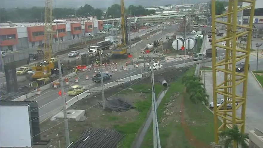 Desvío  por inicio de construcción de Estación del Metro en Las Mañanitas
