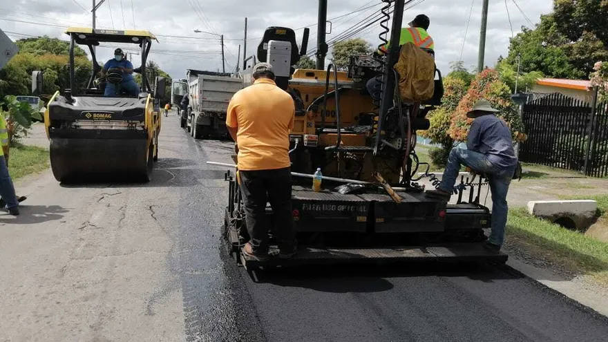 Reparación de vías en David.
