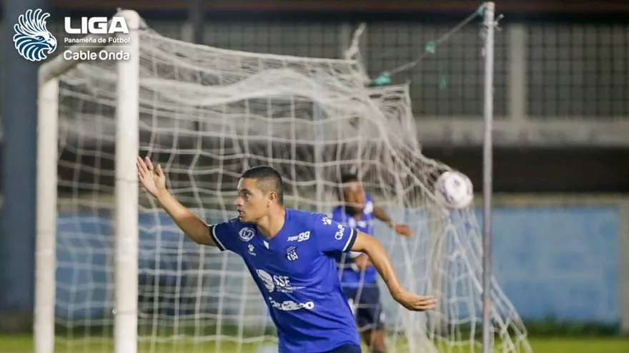 El Árabe Unido goleó al Atlético Chiriquí y se meten entre los seis primeros