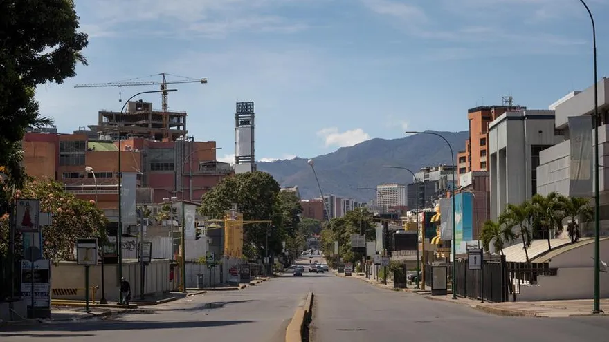 Maduro anuncia 'cuarentena total' en Venezuela por nuevo coronavirus