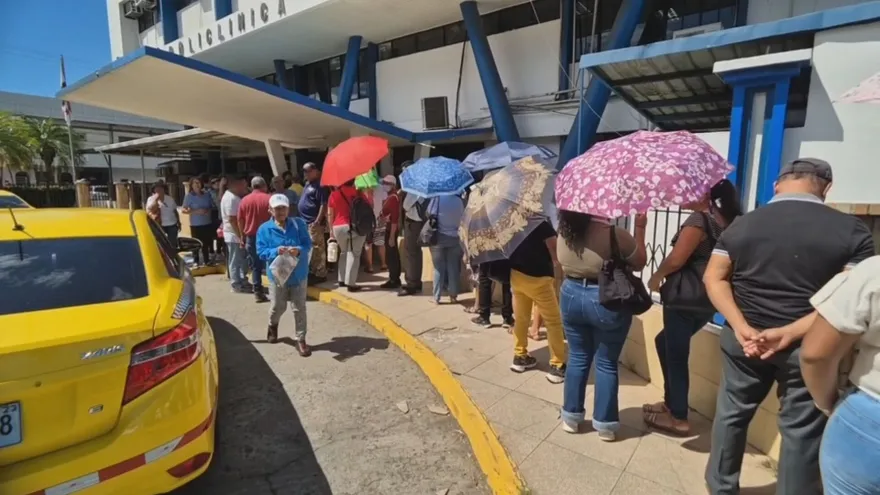 Reportan esperas de hasta cinco días para recibir medicamentos en policlínica de David