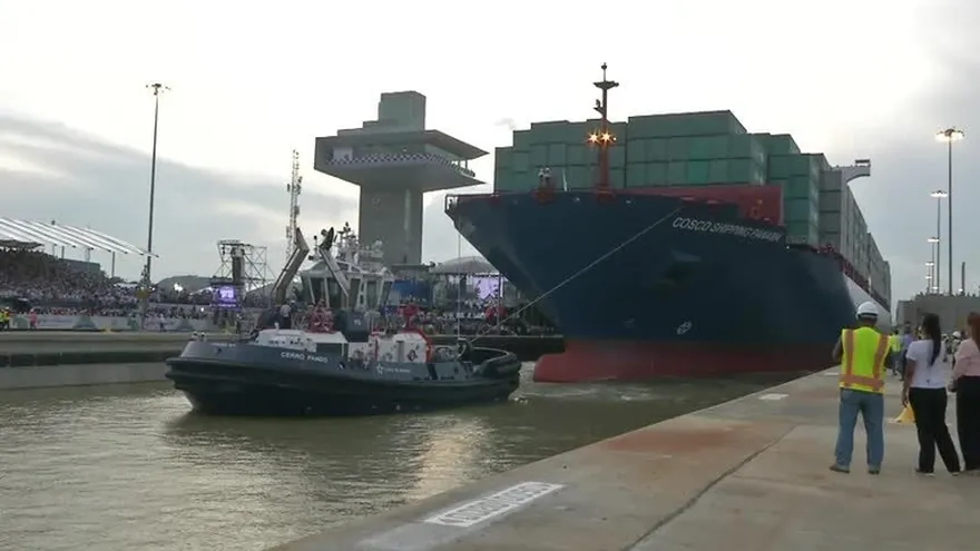 El buque ingresando a Cocolí