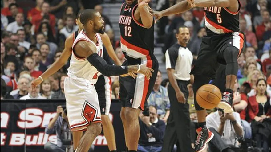 Blazers estrenan entrenador interino y derrotan a los Bulls