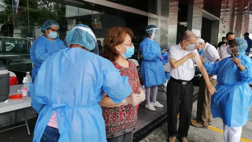 Más de 3 mil personas con discapacidad fueron vacunados contra la influenza, tras jornada organizada por la CSS