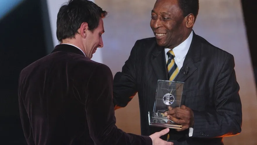 Pelé junto a Lionel Messi (Imagen de archivo)