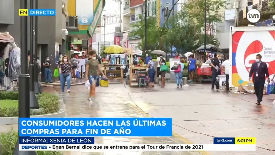 Avenida Peatonal mantiene el movimiento de compradores para fin de año