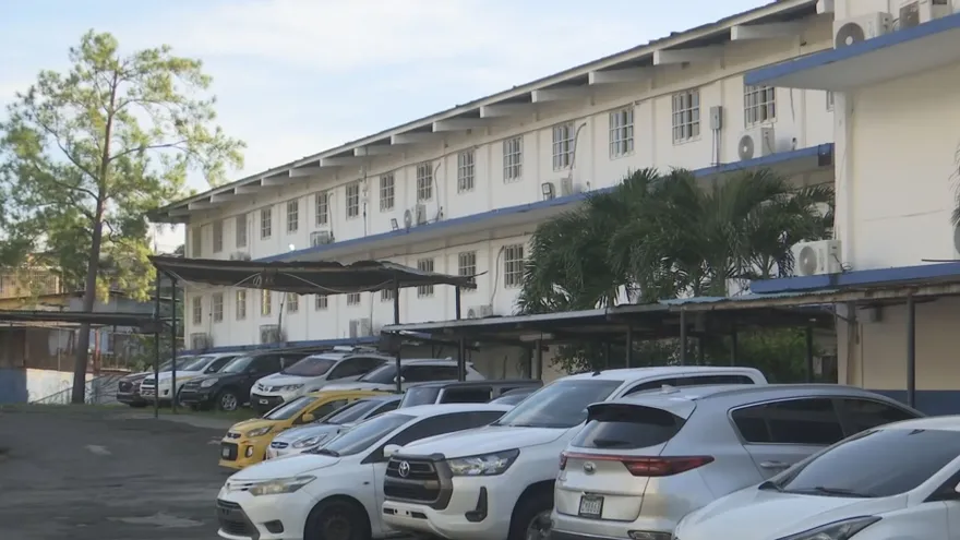 Instituto Rubiano en San Miguelito, uno de los colegios donde se reinician las clases luego del sismo.