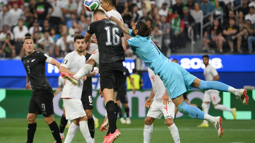 Irán y Nueva Zelanda durante su partido en el Mundial 2026