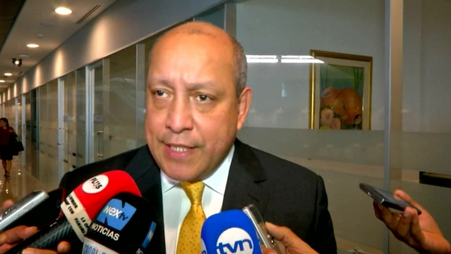 Diputado perredista Crispiano Adames arremete contra nuevo viceministro de la Presidencia