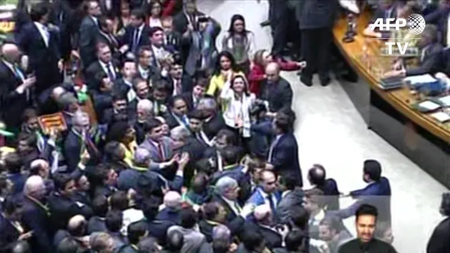 Brasil: Cámara Baja sesiona para votar impeachment a Rousseff