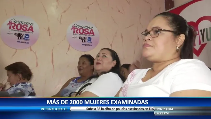 La “Caravana Rosa” busca prevenir el cáncer de mama