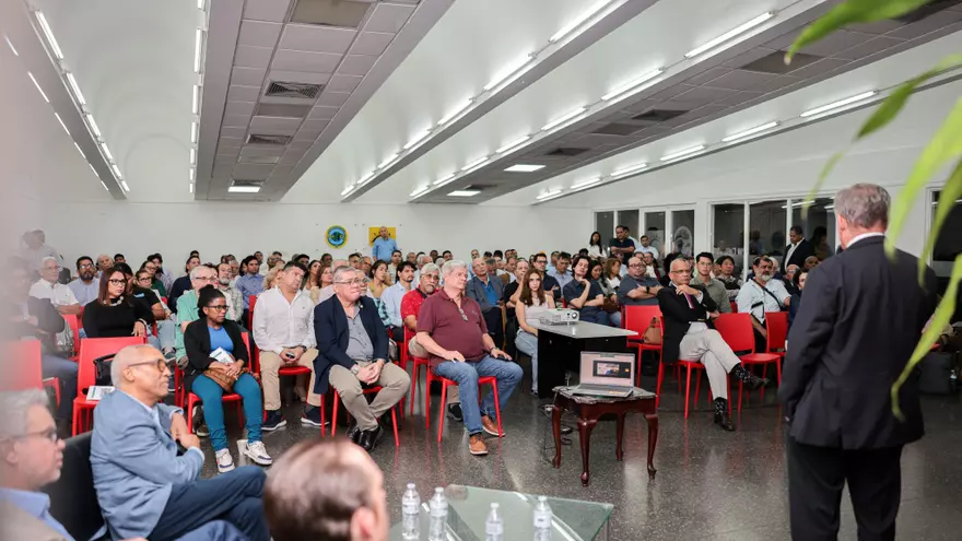 Faarup presenta ante la SPIA los avances del proyecto ferroviario Panamá-David