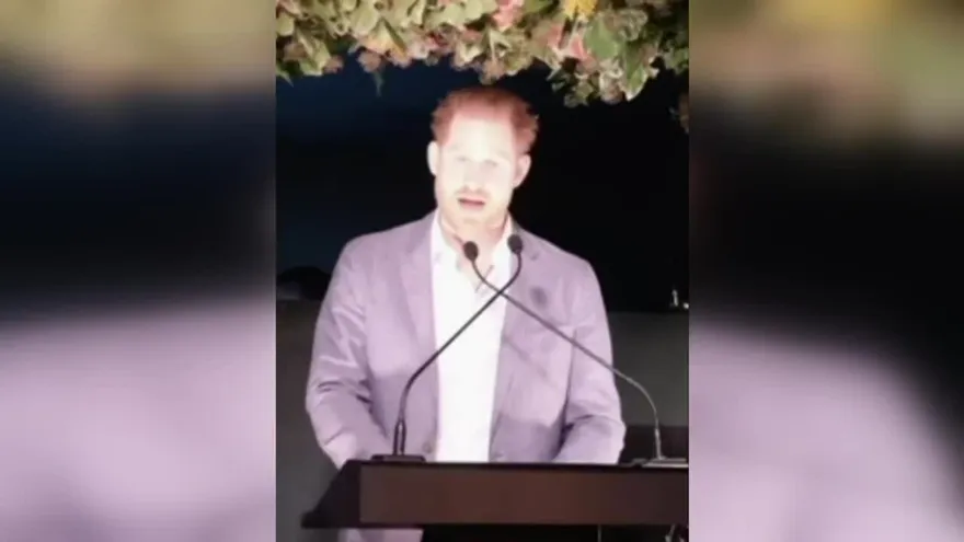 Príncipe Enrique expresa “gran tristeza” por alejarse de familia real