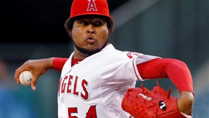 Santana encaminó a los Angelinos al triunfo