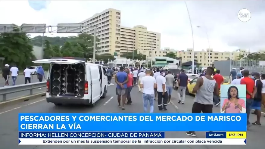 Pescadores protestan en Mercado del Marisco