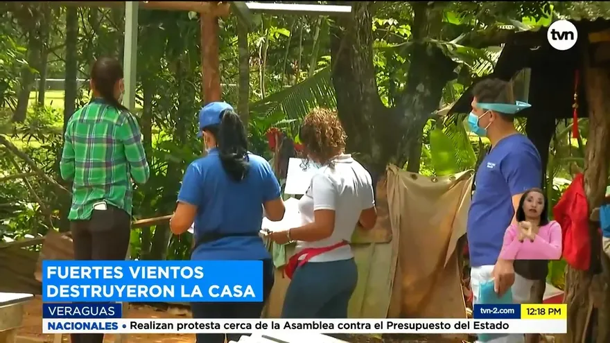 Evalúan estado de salud de niños y adultos en comunidad de Santiago
