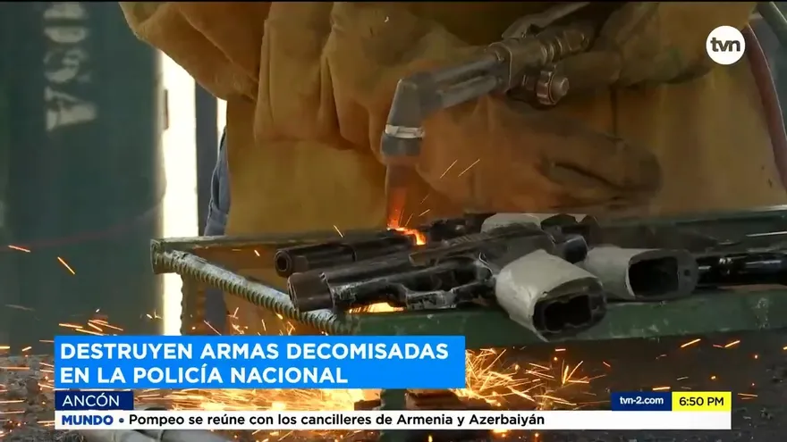 Destruyen armas decomisadas en la Policía Nacional