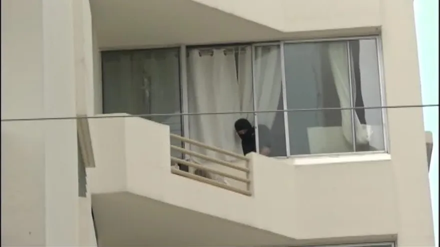 Tras operativo por trata de personas retienen a más de 40 mujeres y hombres