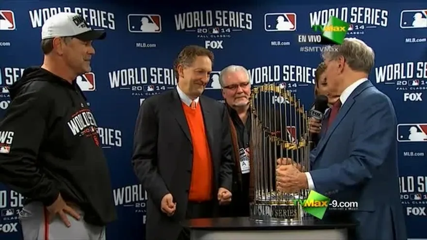 Entrega de Trofeo a Gigantes de San Francisco