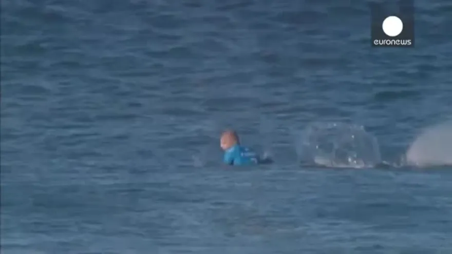 Campeón de surf fue atacado por tiburón durante competencia