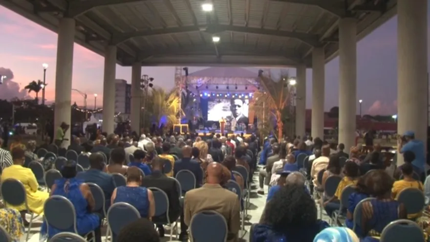 Barbados se despide de la reina Isabell II para convertirse en república