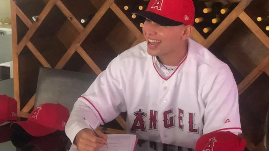 MLB repartió hoy 2.2 millones de dólares en firma de peloteros panameños