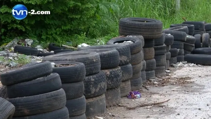 Autoridad de Aseo busca poner orden a quienes tiren llantas en la vía