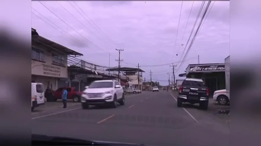 Le tiran bala a casa de diputado